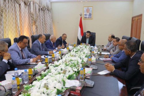 معين 